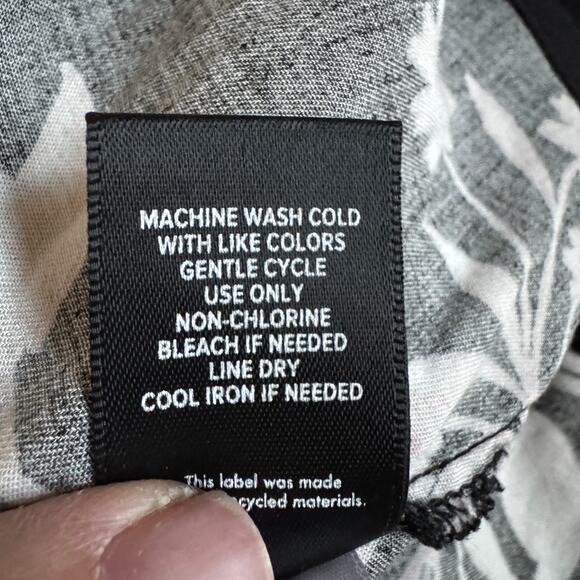 Torrid Tea Length Trapeze Dress Alessa Floral Black Vacation Beach Size 3X EUC - Picture 10 of 15